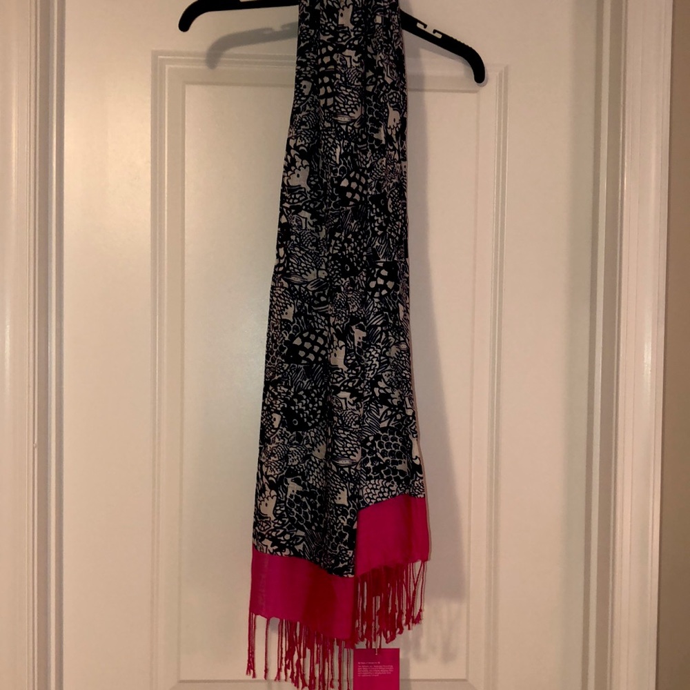 Front scarf